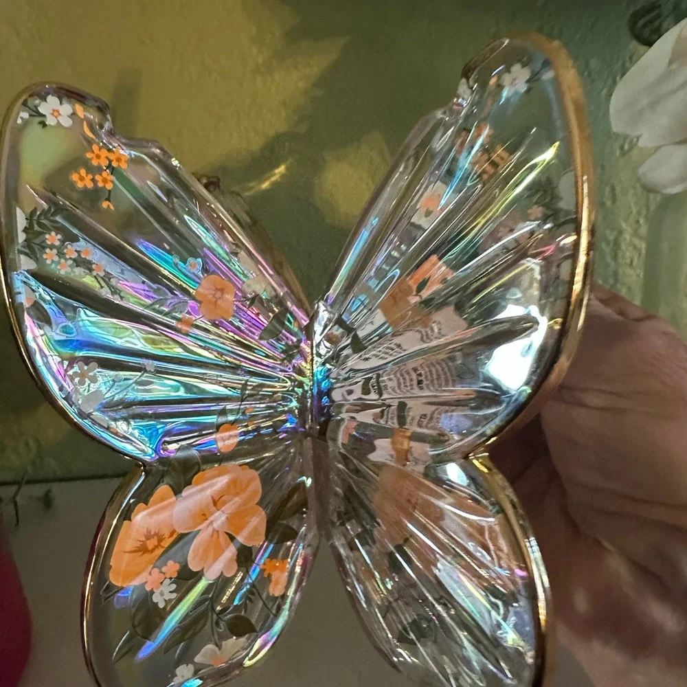 NEW BBW BEAUTIFUL ETCHED BUTTERFLY 3 WICK CANDLE PEDESTAL